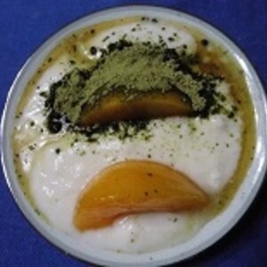 ❤黄桃と水切りヨーグルトのメープル青汁ヨーグルト❤